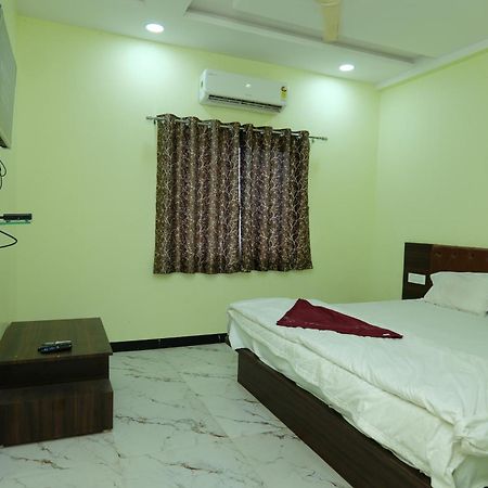Hotel New 712 Aurangābād Extérieur photo