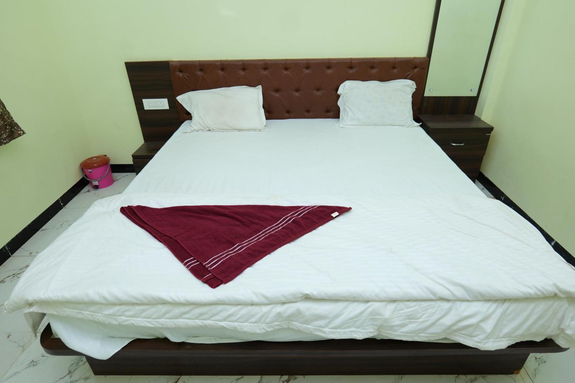 Hotel New 712 Aurangābād Extérieur photo